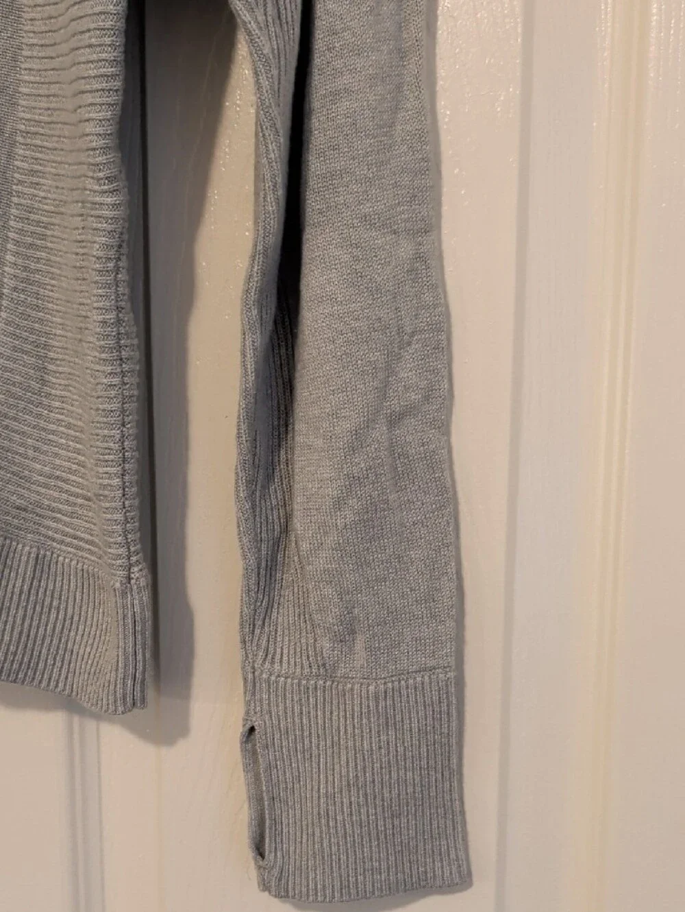 lululemon athletica women's Green Crewneck Sweater Cashmere